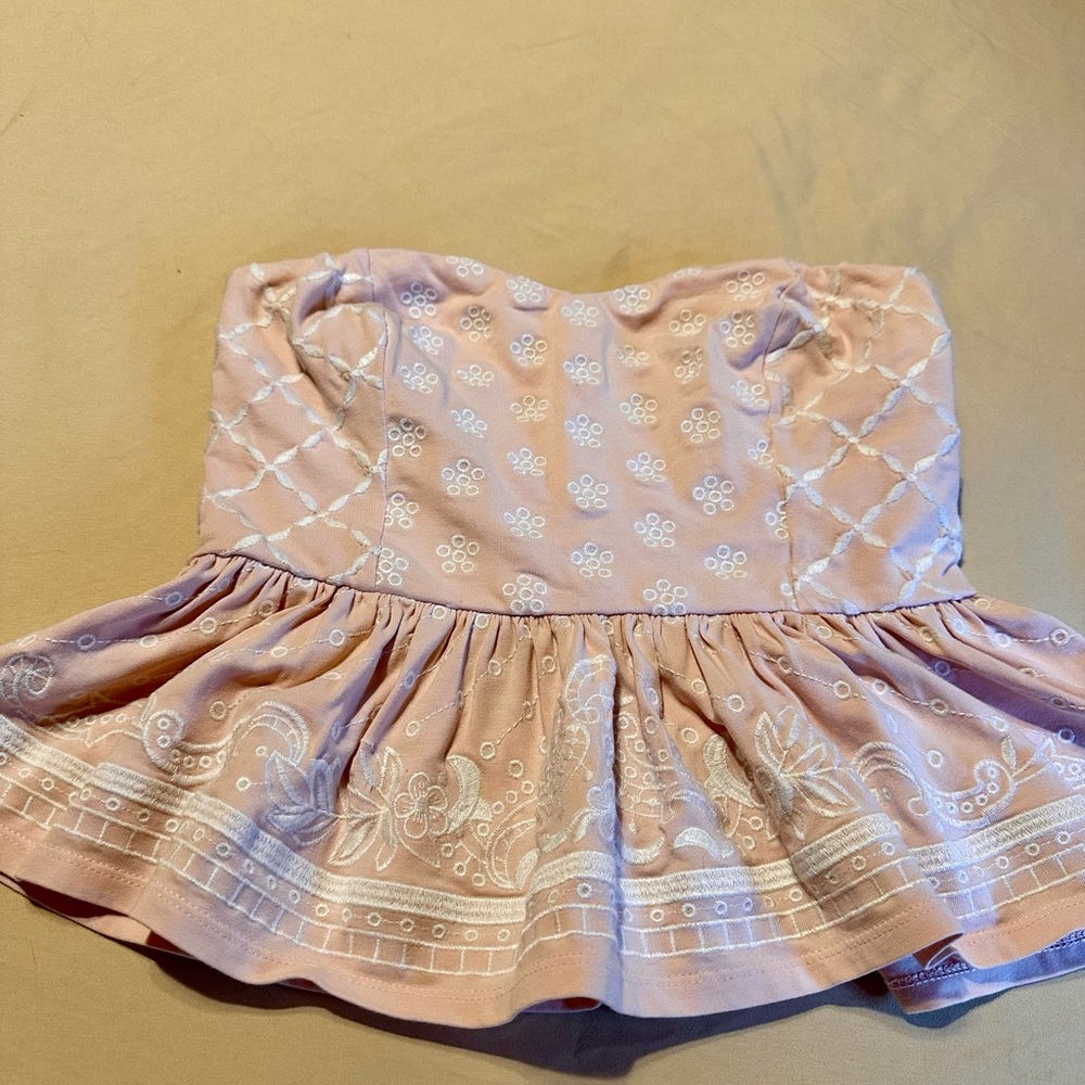 EXPRESS Soft Pink Sweetheart Neck Strapless Embroidered Peplum Top, XS
